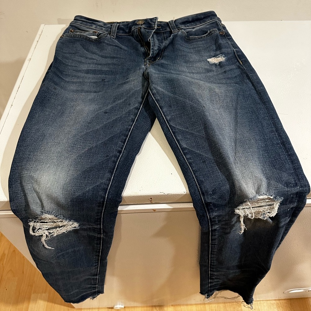 Men’s 30x32 American Eagle distressed jeans